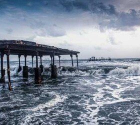 Discover the beach side in Muziris.